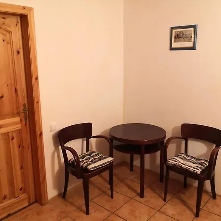 Lägenhetshotell U Orfa
